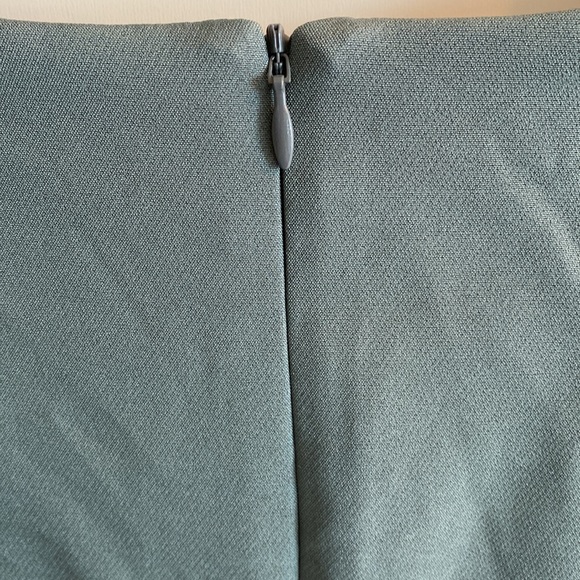 H&M Dress with Belt - Picture 3 of 6